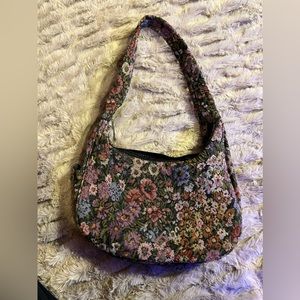 Floral mini purse with lots of pockets!